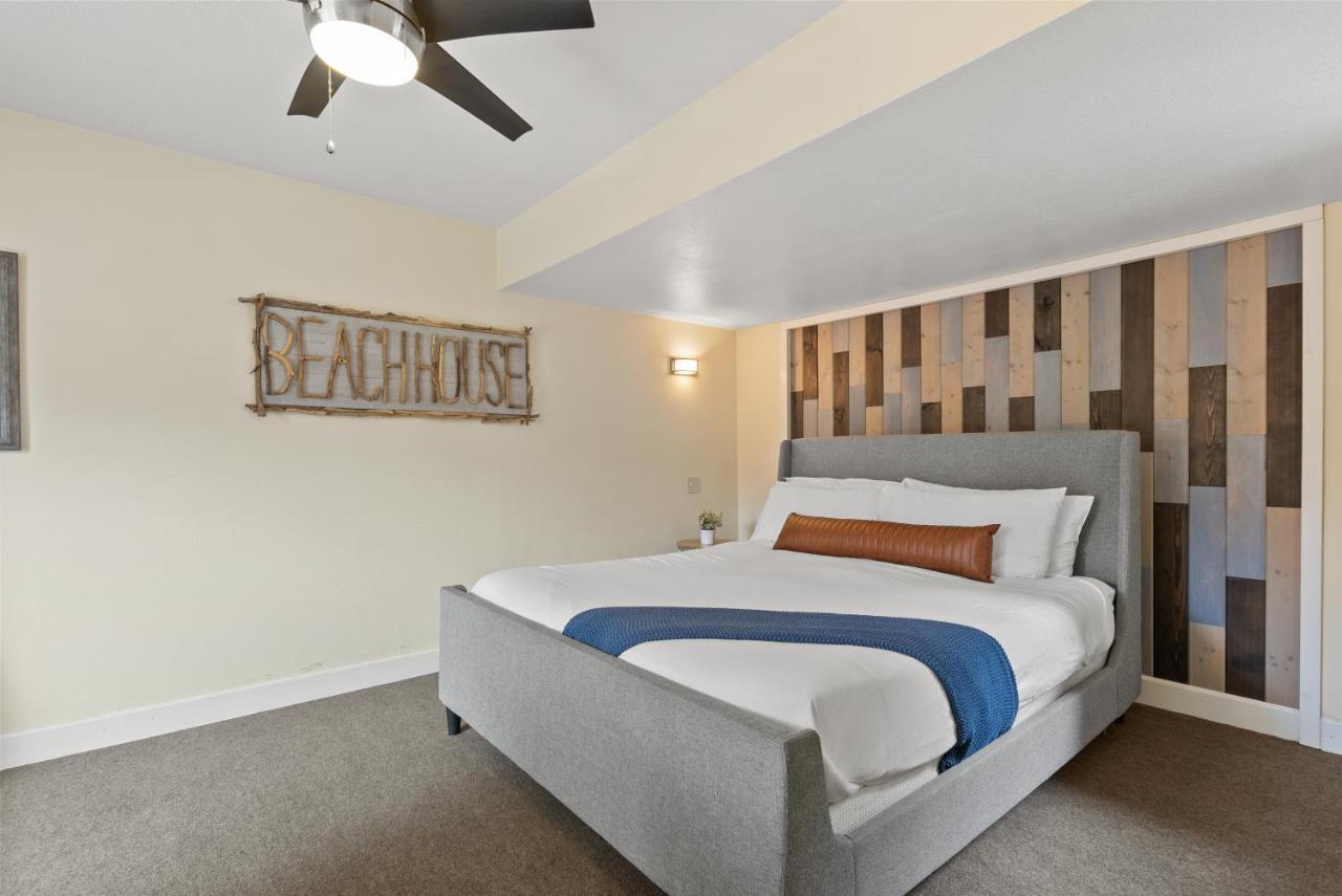 Windnsea Perfection - Walk2beach, Pet Friendly & Parking Holiday home *